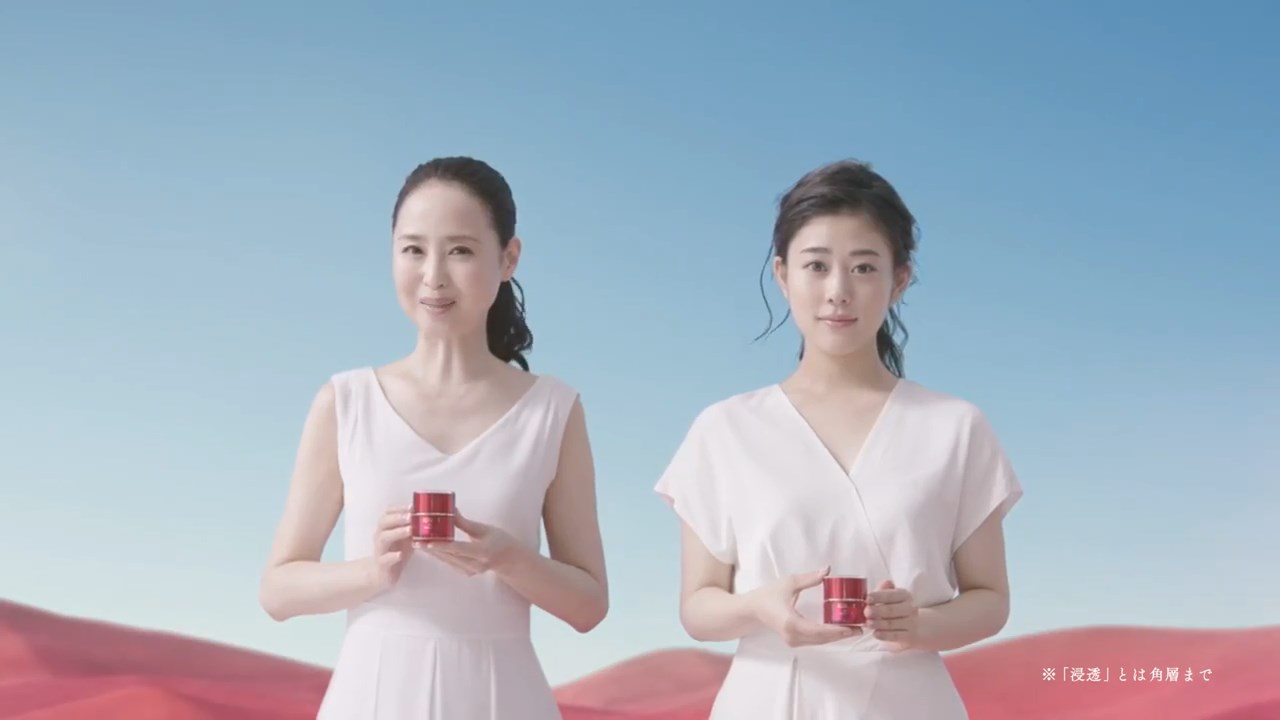 松田聖子 高畑充希 化粧品アスタリフト CM「贈ろう、美の革命。」篇 富士フイルム