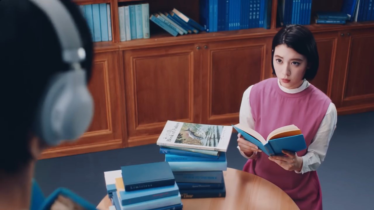 三吉彩花 スポティファイ #今のサントラ 青春の図書館