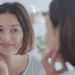 すみれ ドモホルンリンクル CM「すぐに試せる。全部試せる。」篇