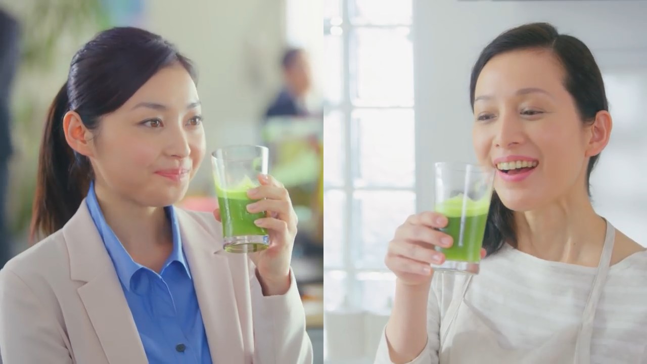 ネスレ ウェルネス アンバサダー 「スマホで健康チェック、始まる」篇 朝倉えりか 竹中友紀子