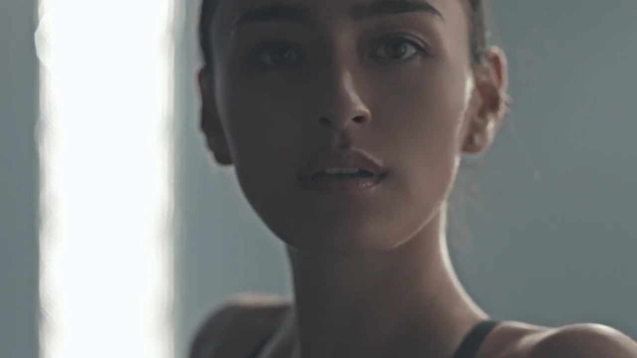 長谷川潤 日清オイリオ MCT「Move your body」篇