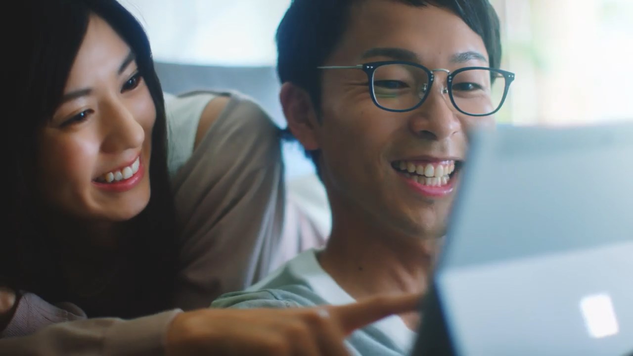 渡辺早織 野村修一 Surface Go もっとできるを、軽がると。
