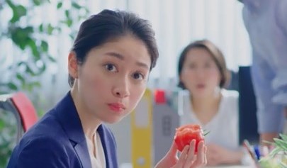 「まるごと野菜ベーカリー」 100%トマト オフィスでトマト篇 熊谷江里子