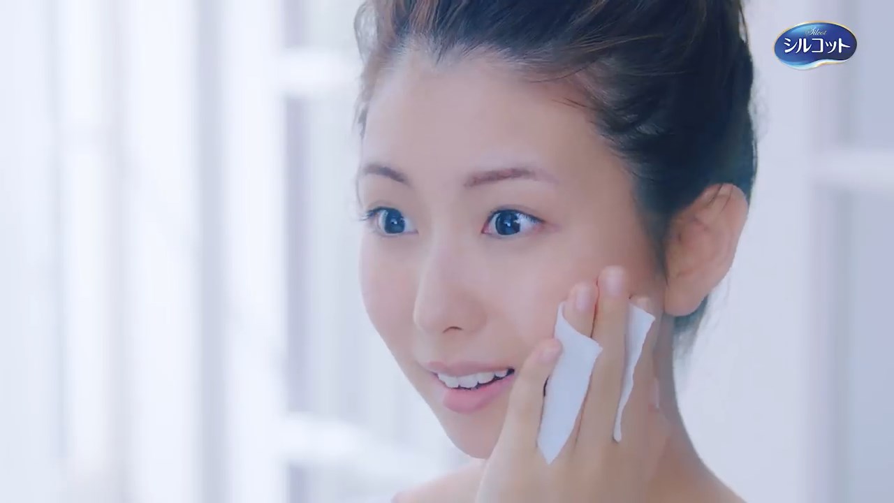 中島愛蘭 シルコット うるうるコットン CM