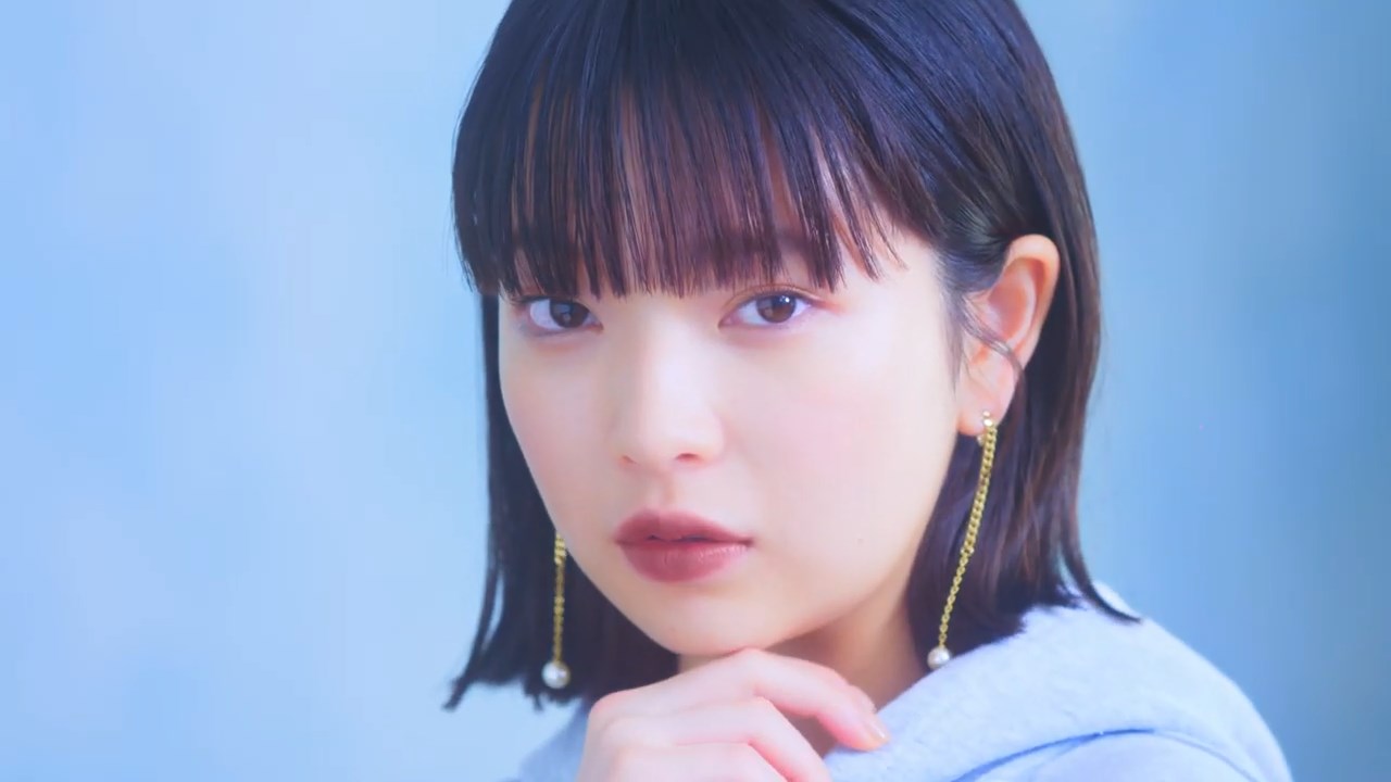 田中芽衣 ローラメルシエ 「なりたいわたしが見つかるルージュ」