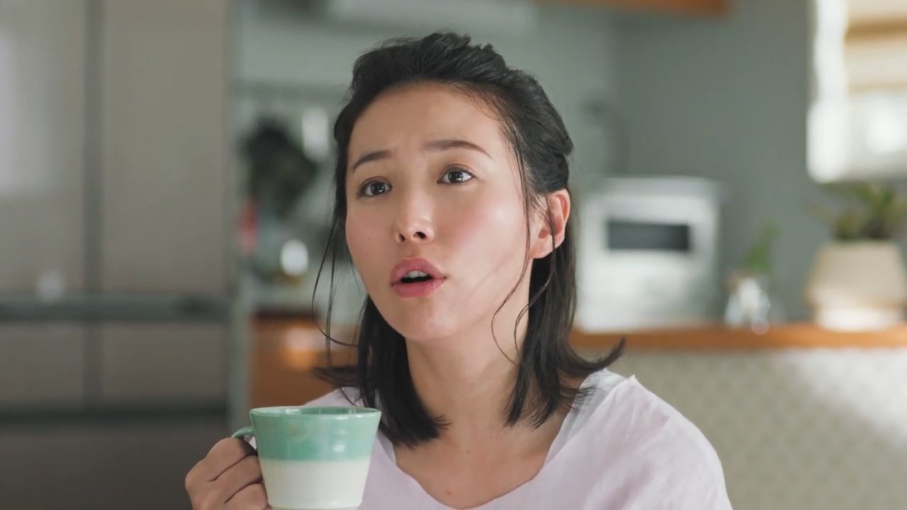 YKK AP かんたんマドリモ シャッター「テレビの中から室井さん」篇 安藤聖