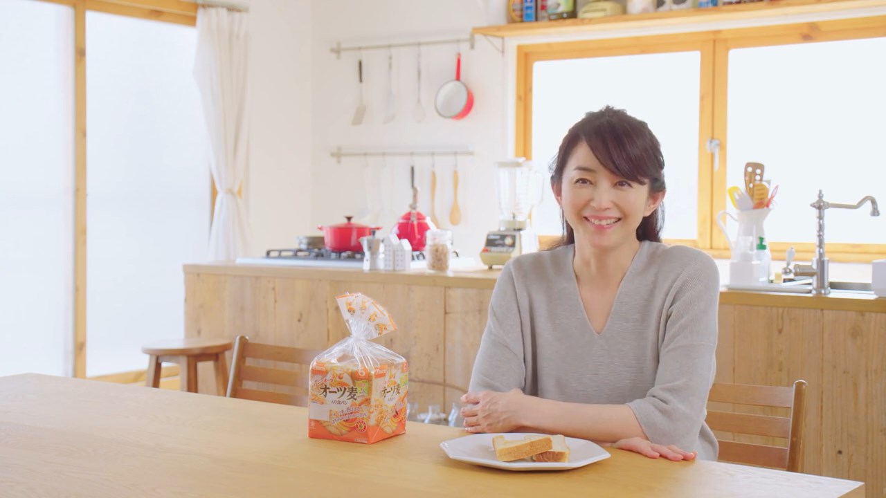 敷島製パン パスコ バラエティブレッドシリーズ「オーツ麦入り食パン」押田恵