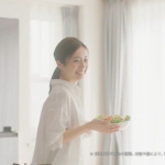 野村真由美 東芝 冷蔵庫 TVCM 「氷結晶チルド」編