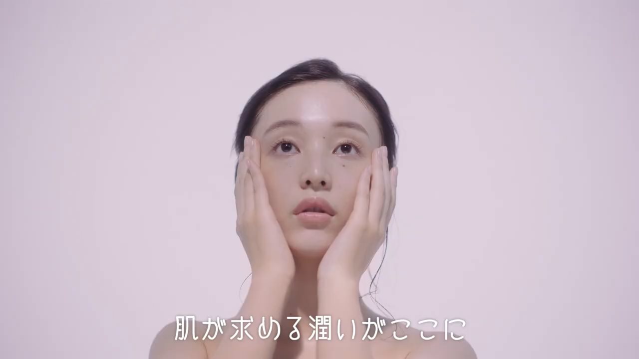 ロート製薬 肌ラボ 極潤 極潤プレミアム 山田愛奈 Cm Watch