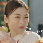森本奈緒 チキンフィレサンドランチ「あの味を挟んだサンド」篇