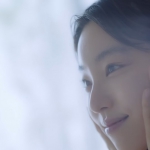 ちふれ 美白化粧水W 向里祐香「季節の光を、感じよう。」篇