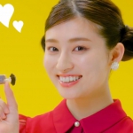 吉川愛 meito アルファベットチョコレート CM 「いつもそばにアルチョコ」