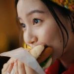 君島光輝 モスバーガー TVCM フォカッチャサンド「食べたら気分はアウトドア」篇