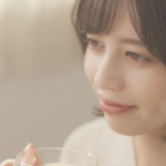 吉崎綾 日東紅茶「ミルクとけだすティーバッグ　『やさしくしたい』ダンス＆シズル」篇