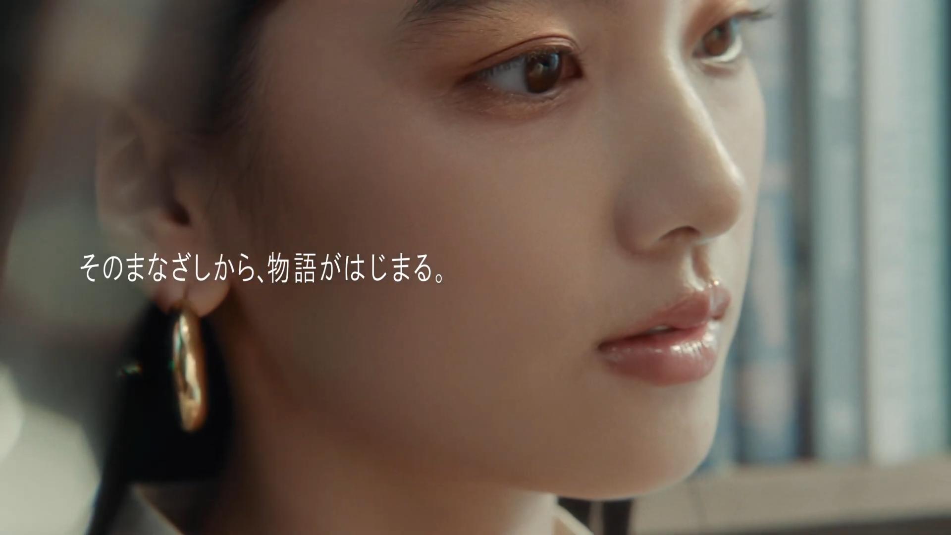 青木 瞳 エクセル スキニーリッチシャドウ N